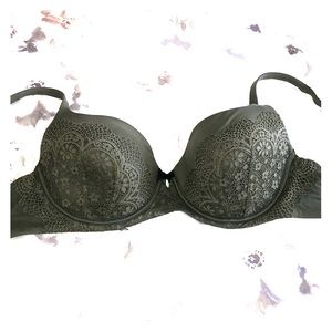 COPY - Victoria secret body by Victoria Demi bra